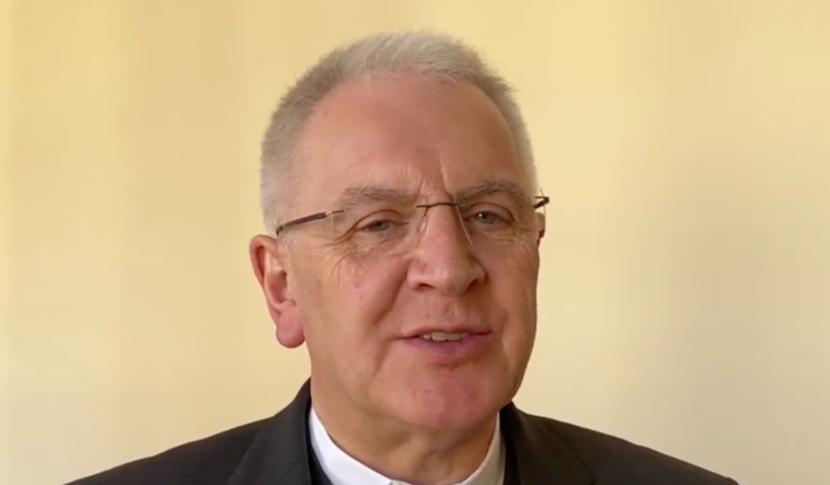 Eheöffnung in der Kirche