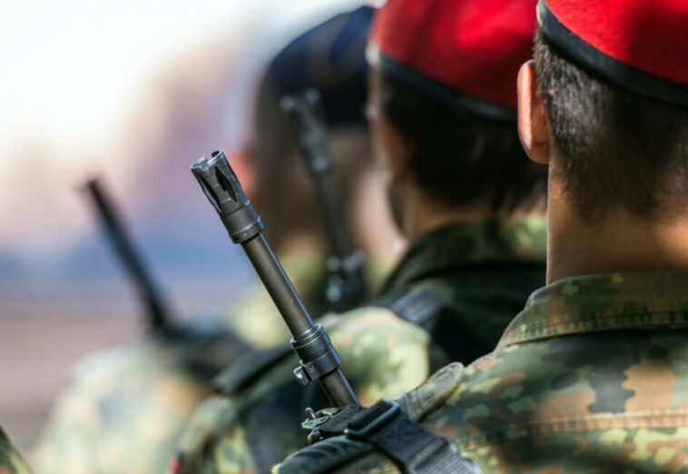 Homosexuelle Soldaten