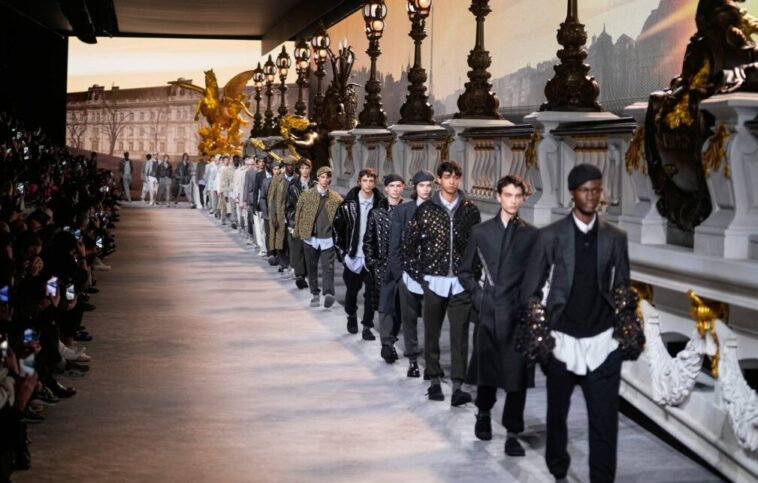 DIOR