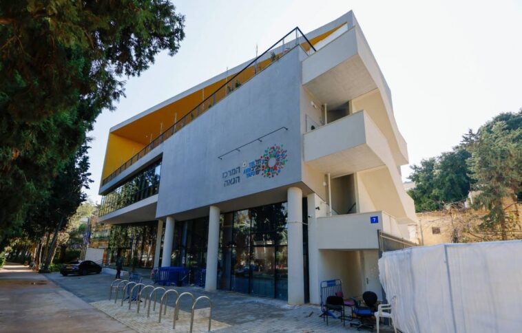 Tel Aviv